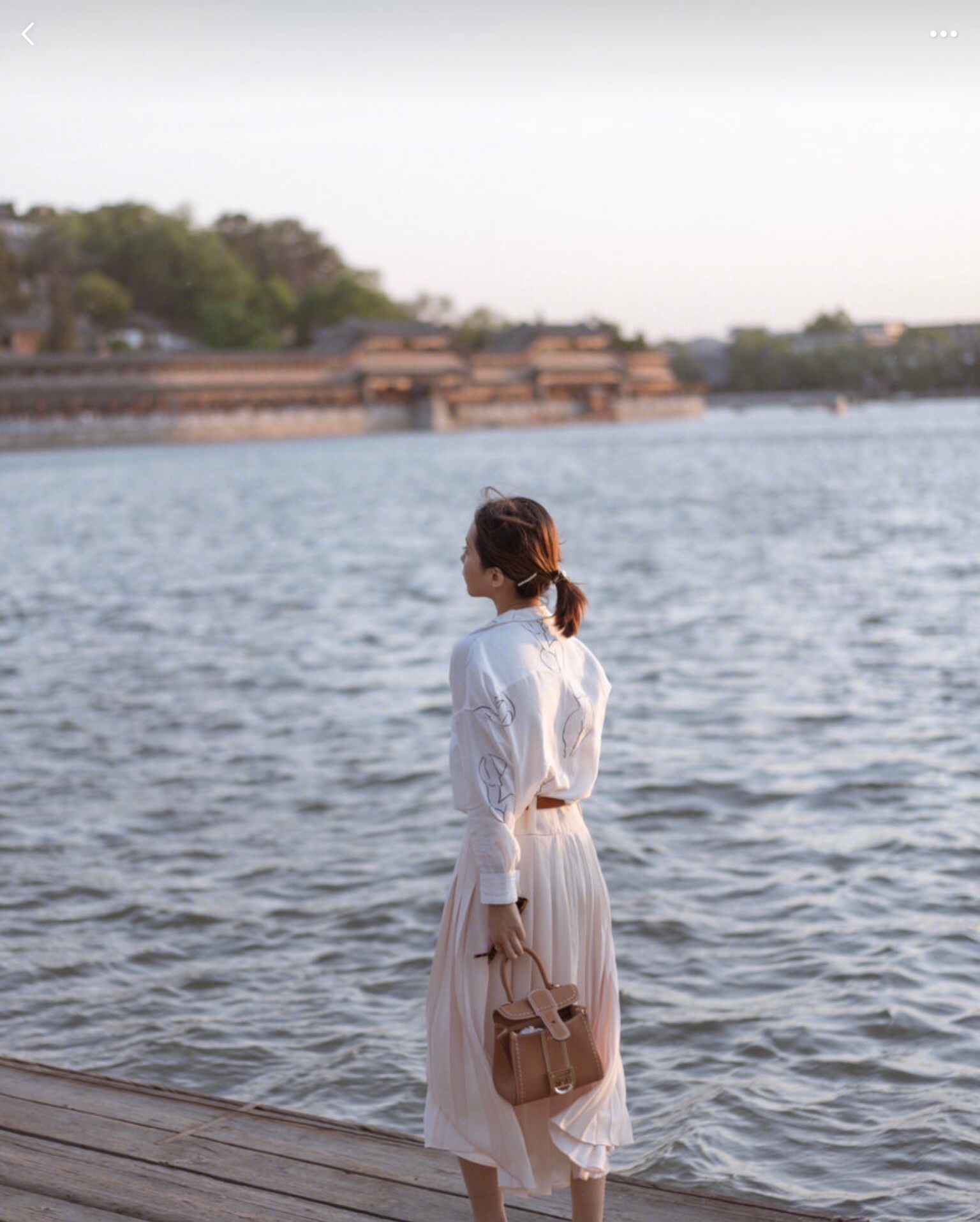 델보 브리앙 박스백 미니